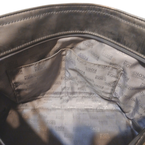 Michael Kors Bronze Tote Metalluc Chain-Link Shoulder Bag - Picture 8 of 12